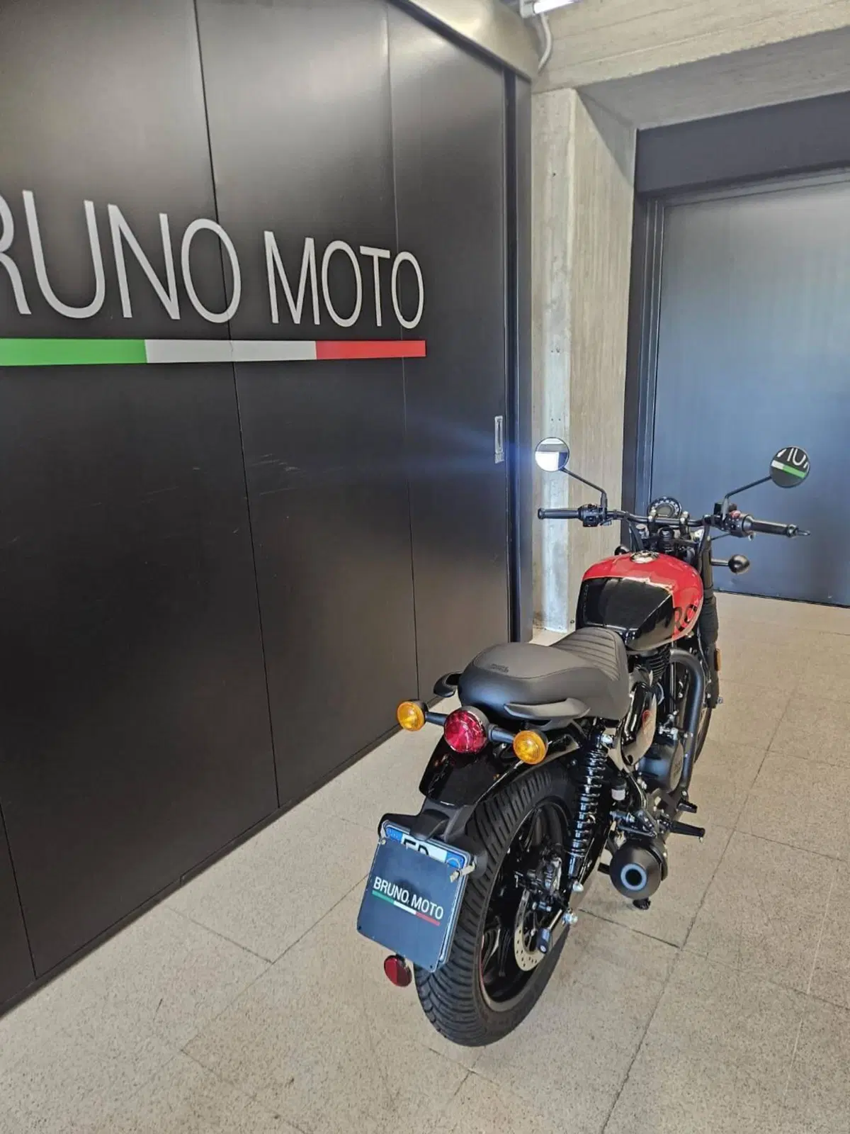 Royal Enfield HNTR 350 (2022 - 26) (3)