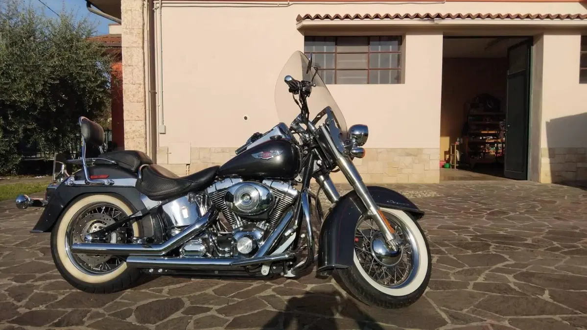 Harley-Davidson 1450 Deluxe (2005 - 06) - FLSTNI (5)