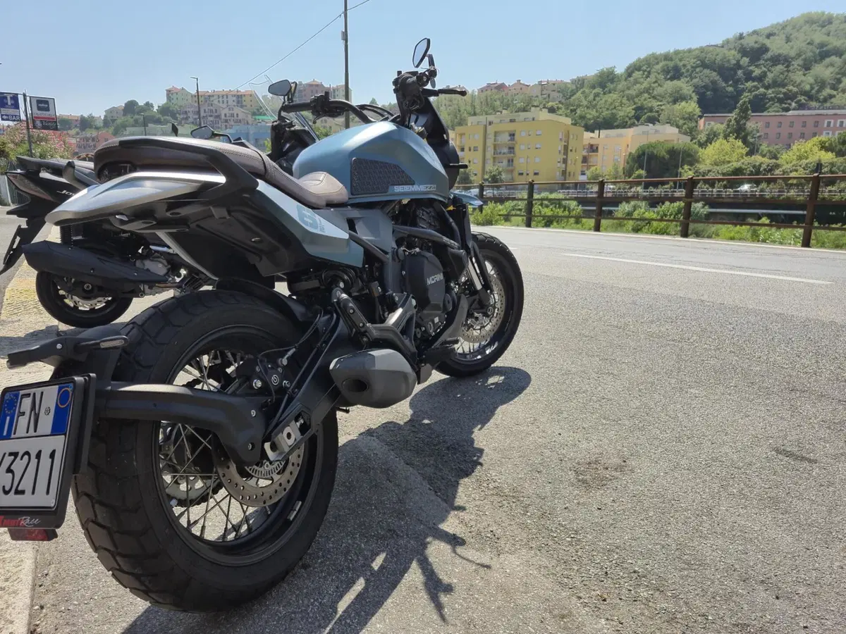 Moto Morini SEIEMMEZZO SCR (2022 - 26) (5)