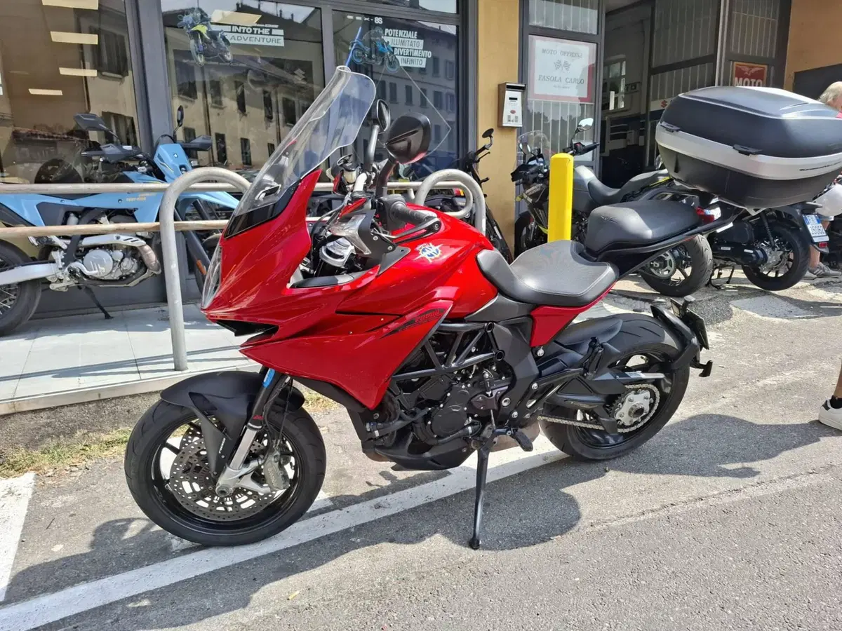 MV Agusta Turismo Veloce 800 Rosso (2021 - 23) (3)