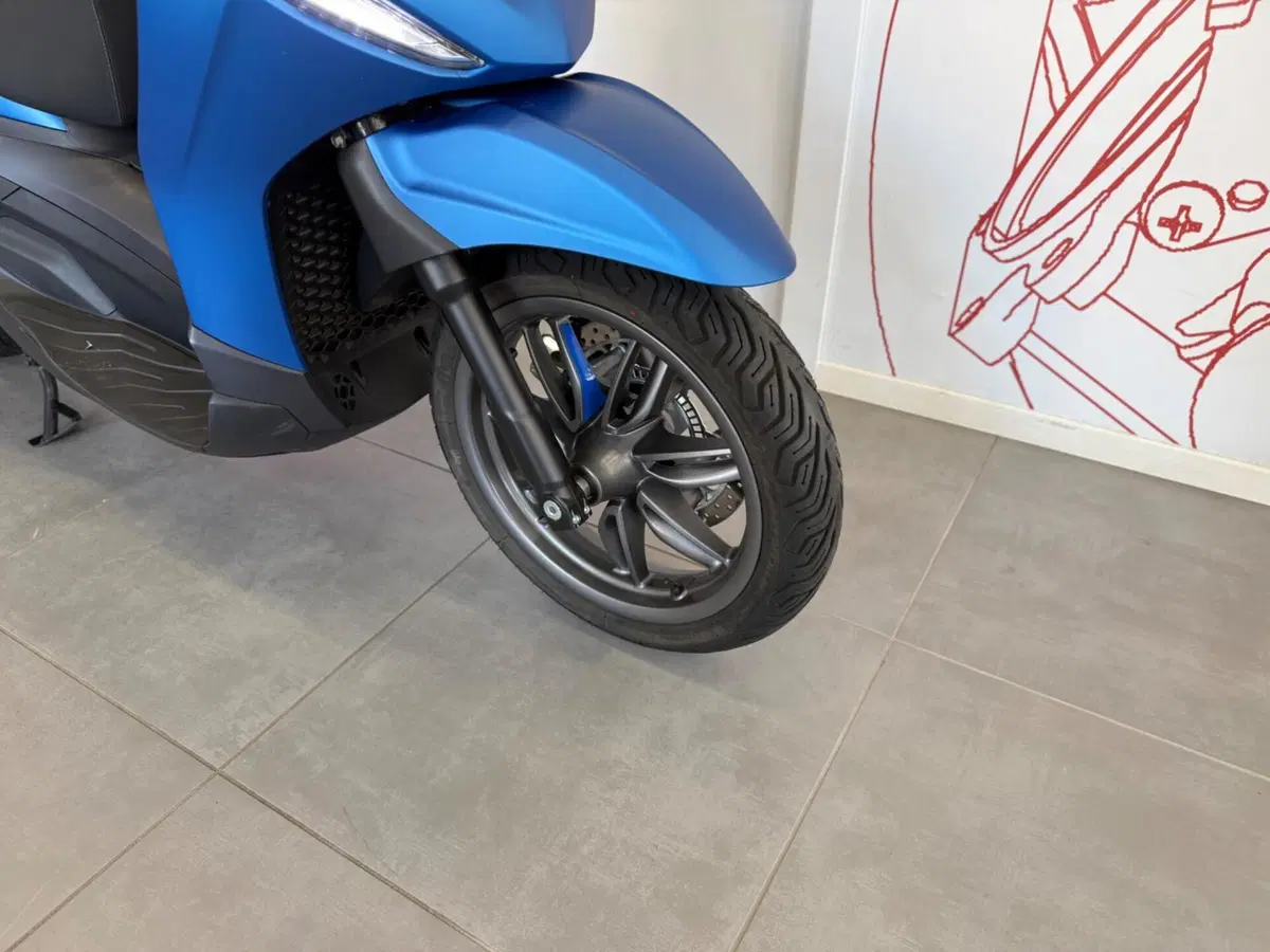 Piaggio Beverly 310 S (2025 - 26) (9)