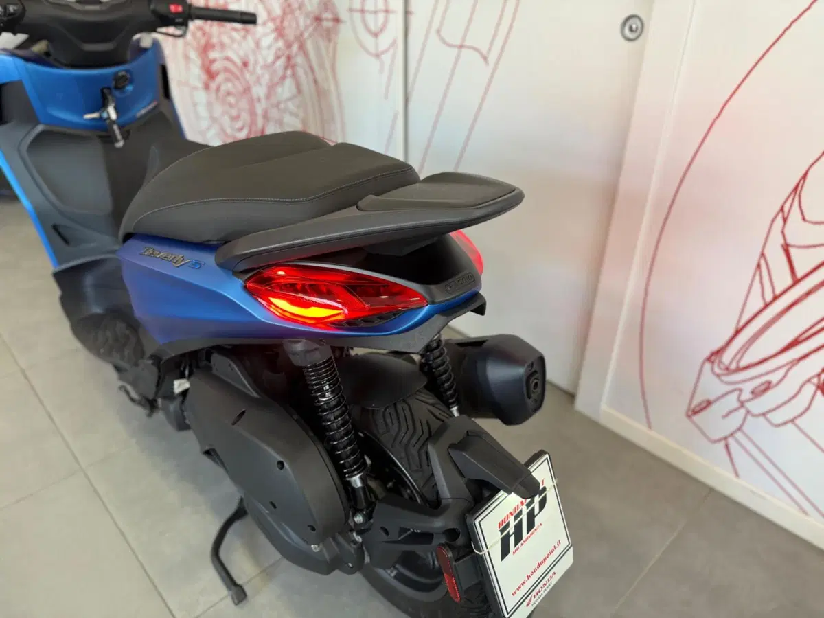 Piaggio Beverly 310 S (2025 - 26) (16)