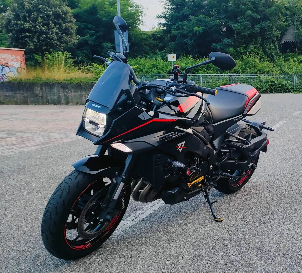 Suzuki Katana 1000 Jindachi (2019 - 20) (2)