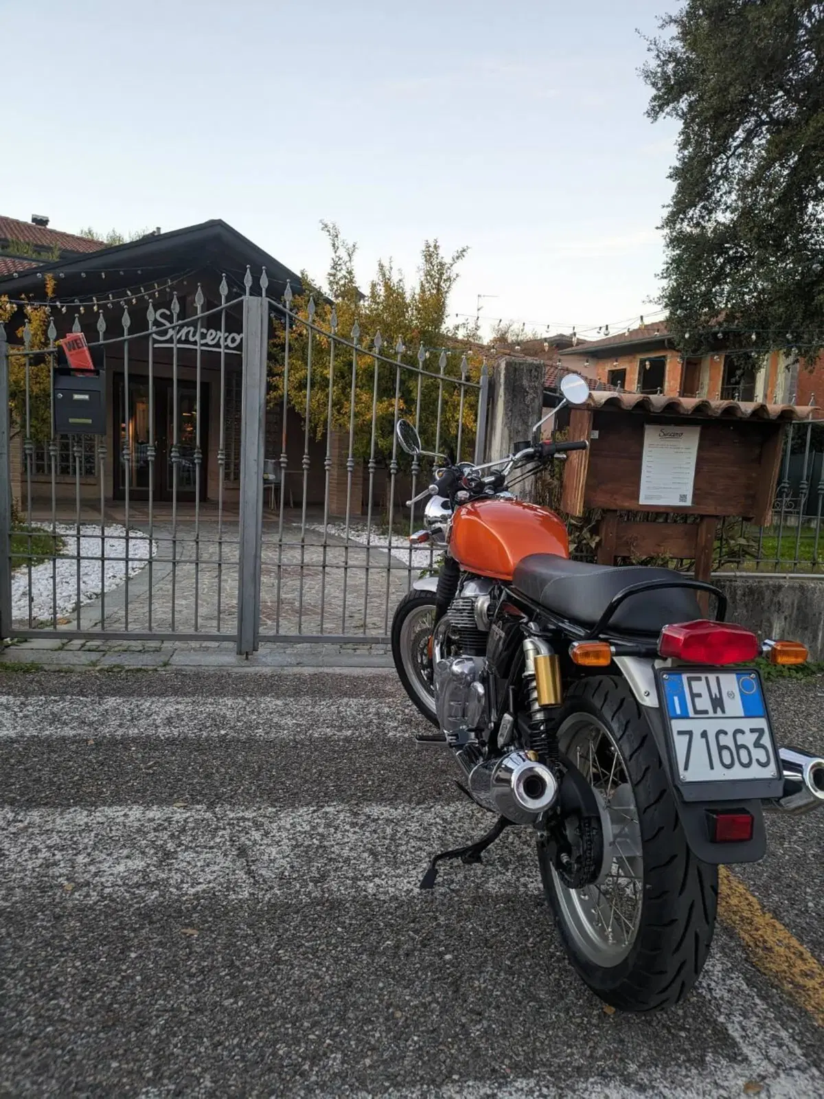 Royal Enfield Interceptor 650 (2021 - 26) (4)