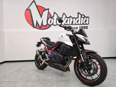 Honda CB 750 Hornet (2025) usata