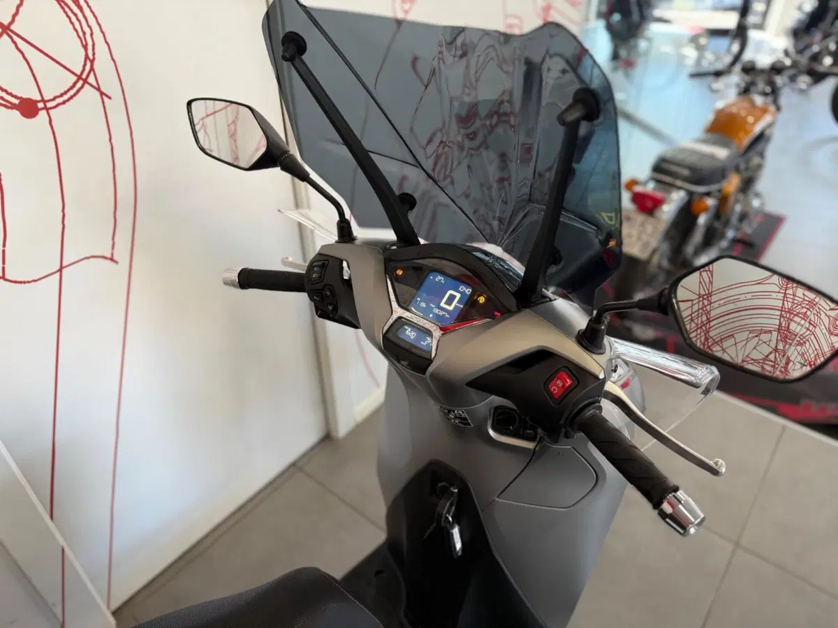 Honda SH 350 Sport (2021 - 24) (8)