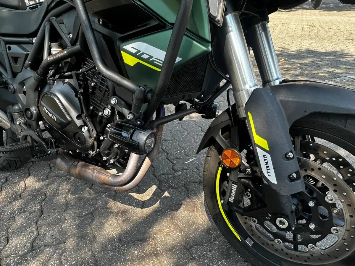 Benelli TRK 702 (2023 - 25) (3)
