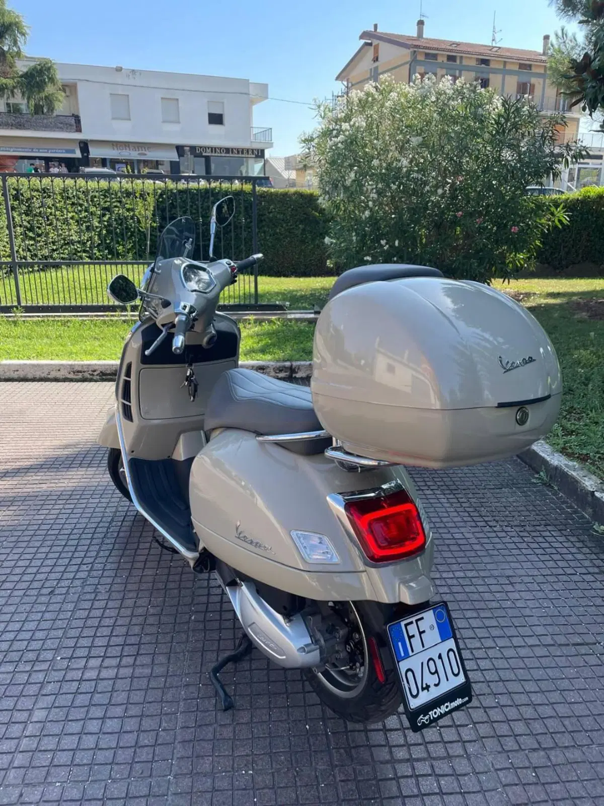Vespa GTS 300 (2023 - 24) (2)