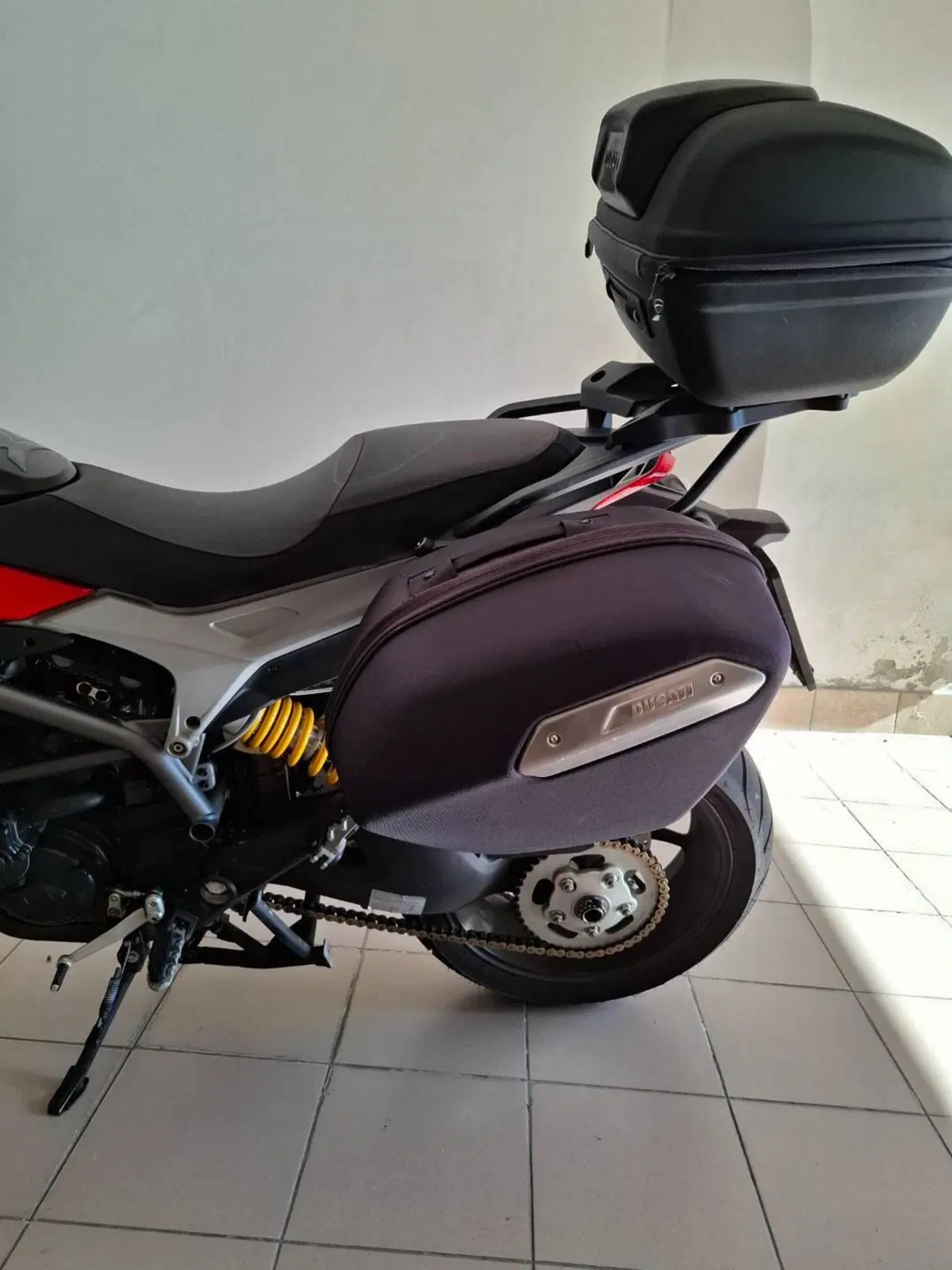 Ducati Hyperstrada 821 (2013 - 15) (5)