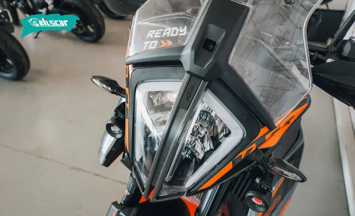 KTM 890 Adventure (2021) (14)