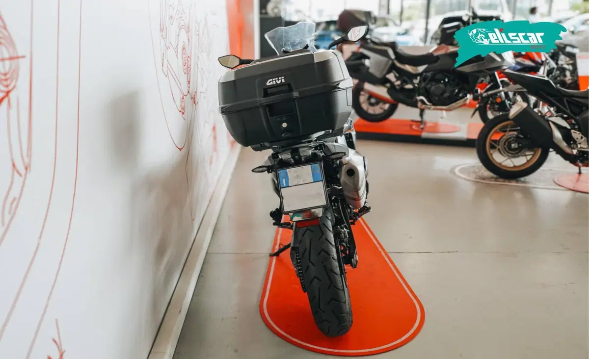 KTM 890 Adventure (2021) (5)
