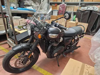 Triumph Bonneville T100 Black (2017 - 20) usata