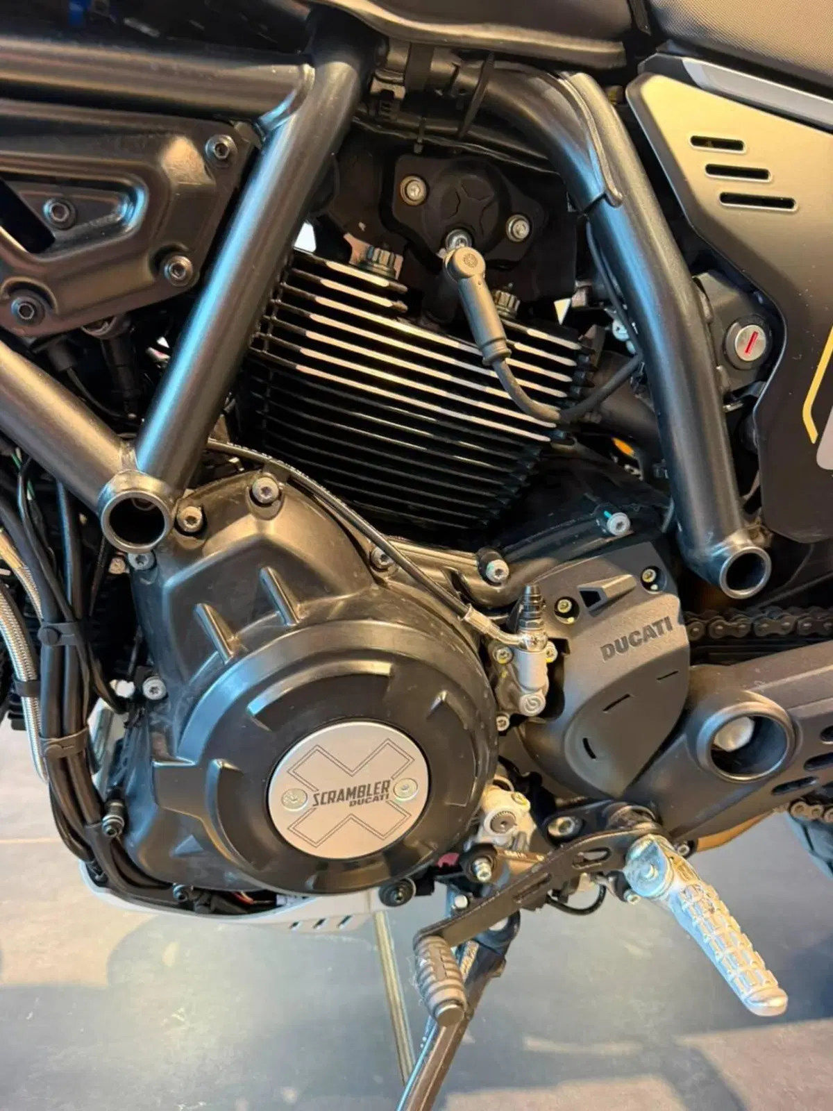 Ducati Scrambler 800 Full Throttle (2025 - 26) (14)