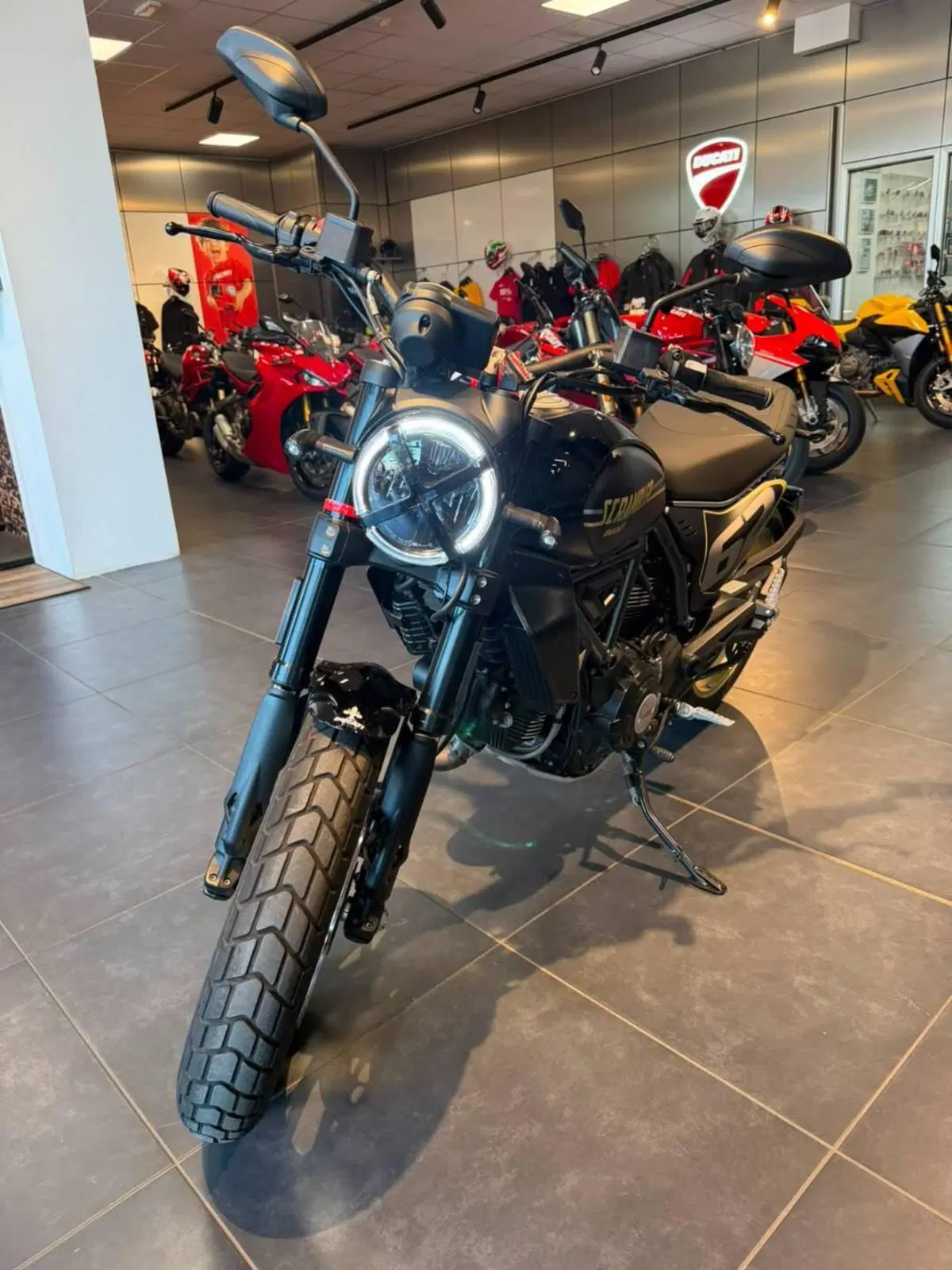 Ducati Scrambler 800 Full Throttle (2025 - 26) (4)