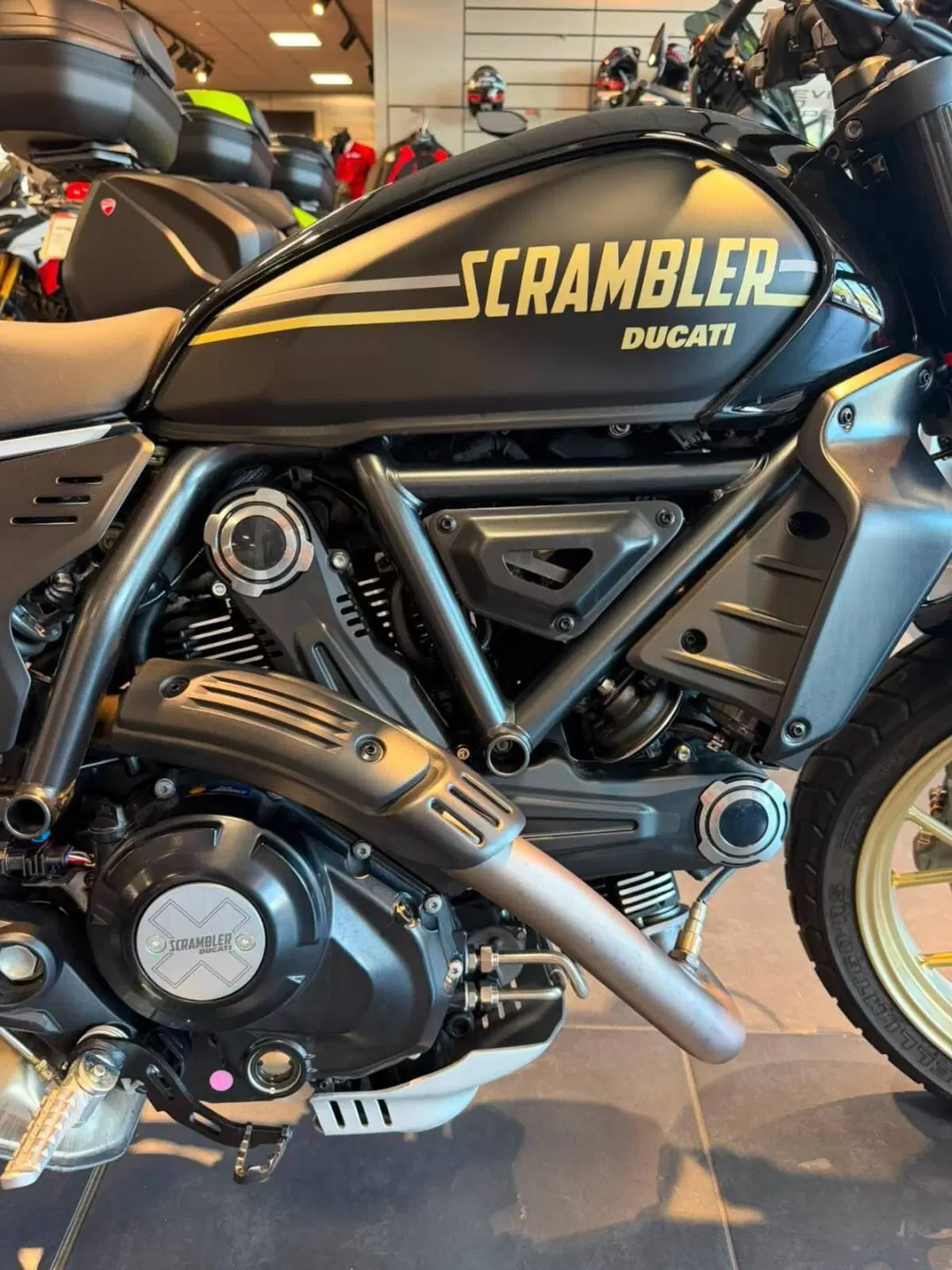Ducati Scrambler 800 Full Throttle (2025 - 26) (15)