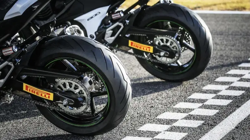Pirelli "Tyre to Tyre"