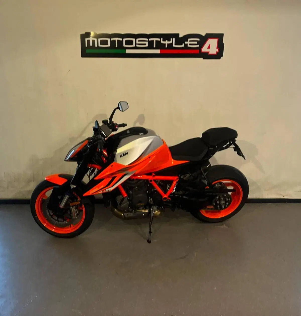 KTM 1290 Super Duke R EVO (2022 - 23) (2)