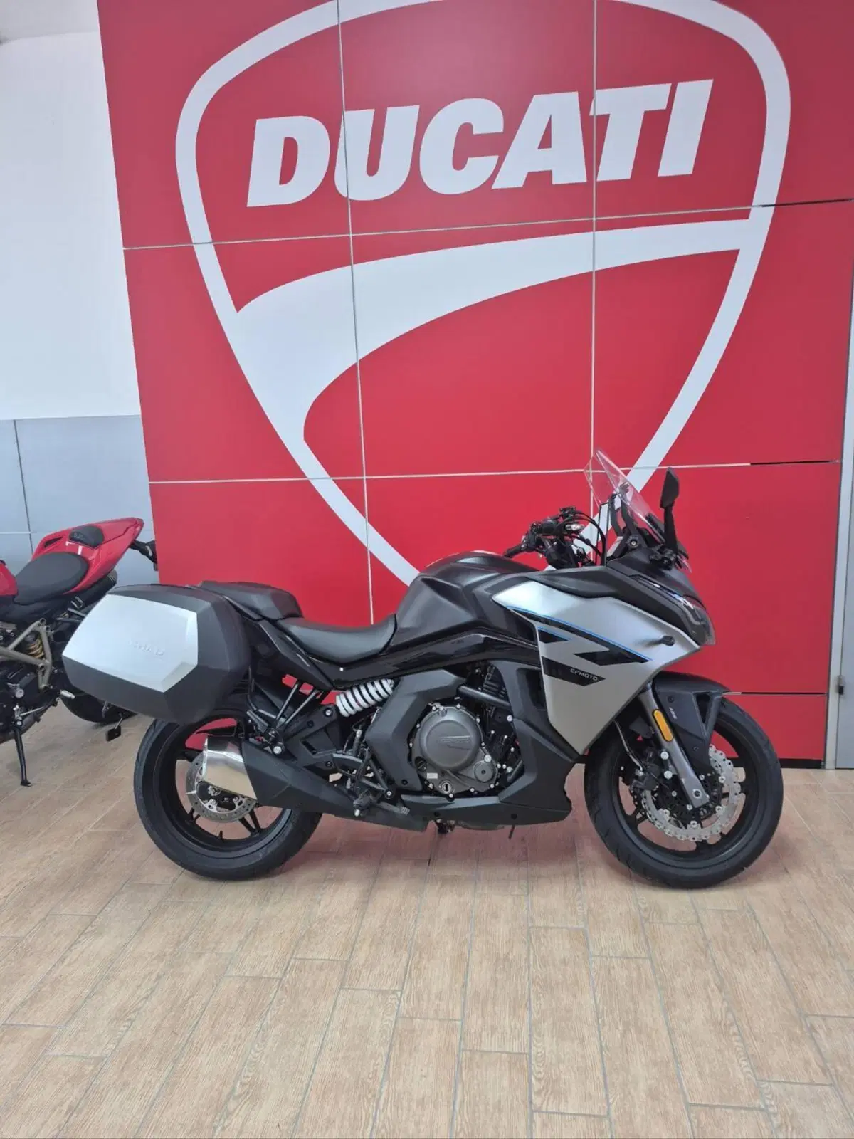 CFMOTO 650GT (2021 - 26)