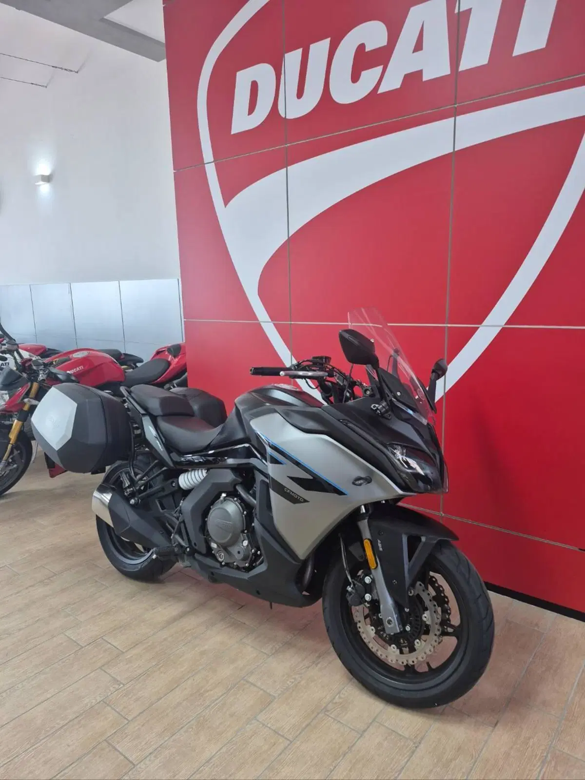 CFMOTO 650GT (2021 - 26) (3)