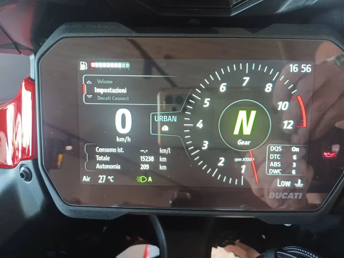 Ducati Multistrada V4 Pikes Peak (2021 - 24) (3)