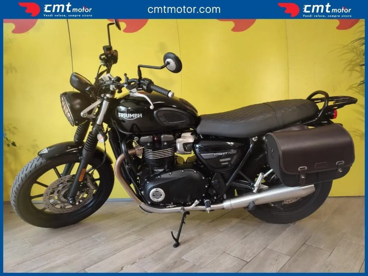 Triumph Street Twin 900 (2021 - 22) (3)