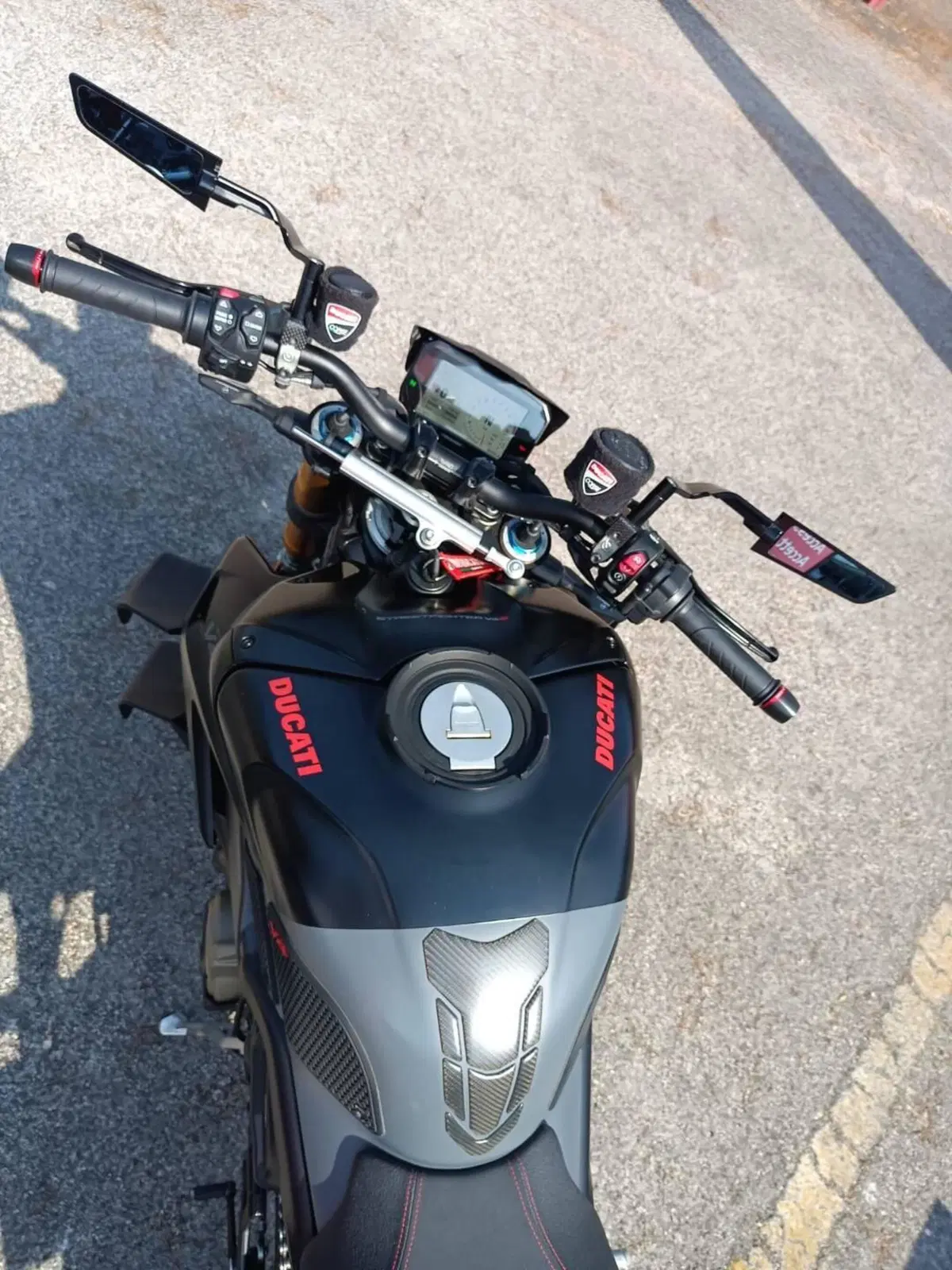 Ducati Streetfighter V4 S (2023 - 24) (10)
