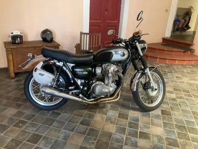Kawasaki W 800 (2010 - 17) usata