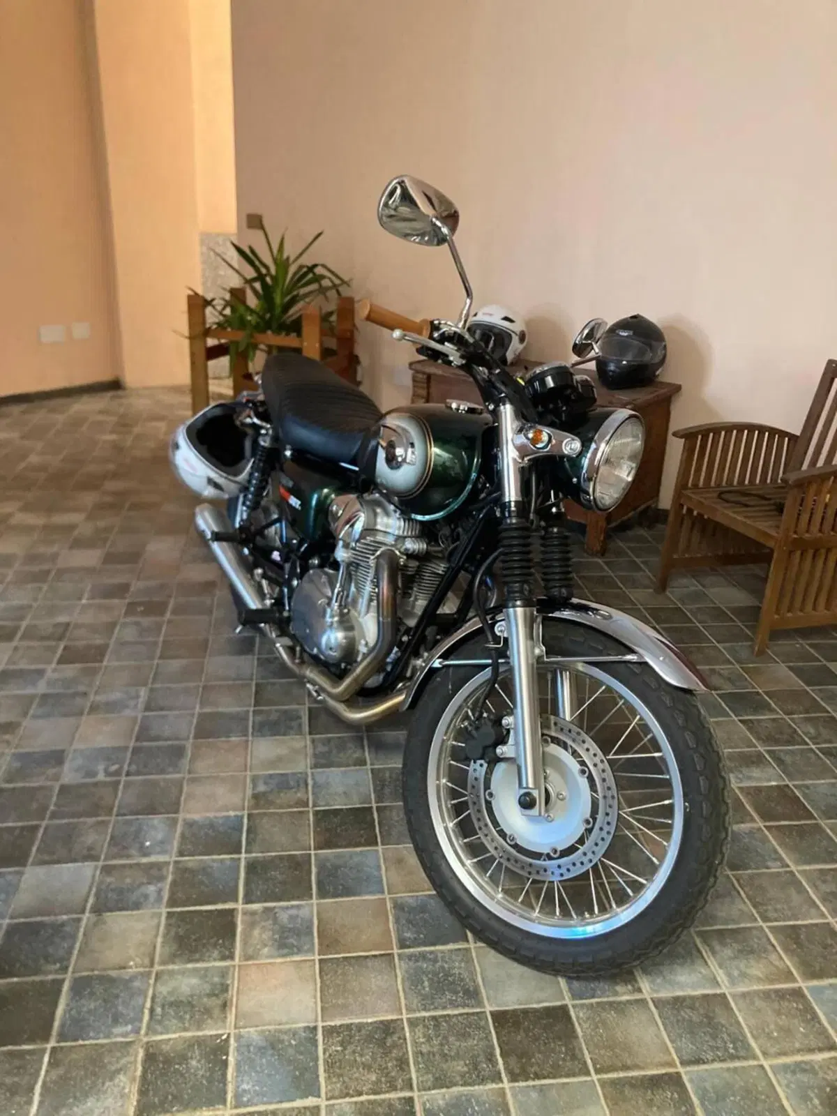 Kawasaki W 800 (2010 - 17) (3)