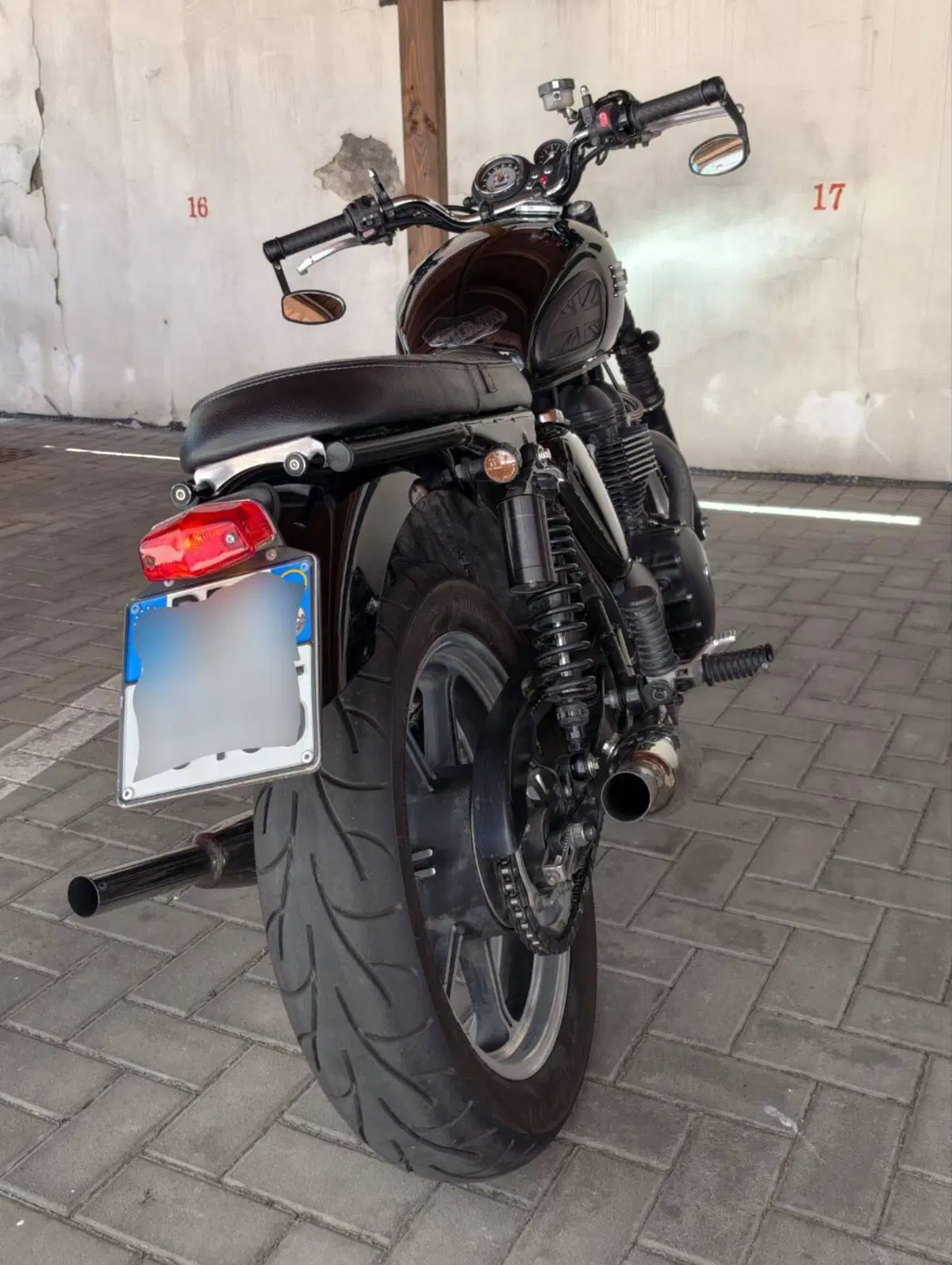 Triumph Bonneville SE (2009 - 13)