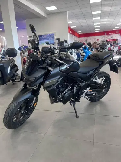 Honda CB 750 Hornet (2025) usata