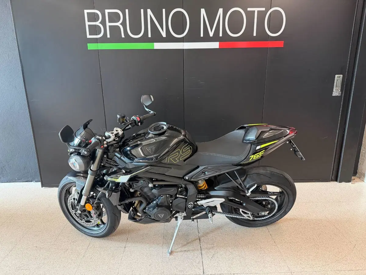 Triumph Street Triple 765 RS (2023 - 26) (4)