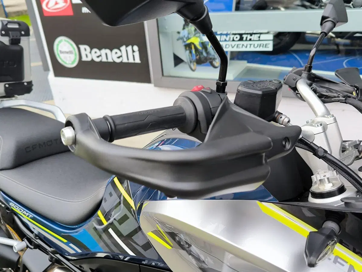 CFMOTO 800MT Touring (2022 - 26) (9)