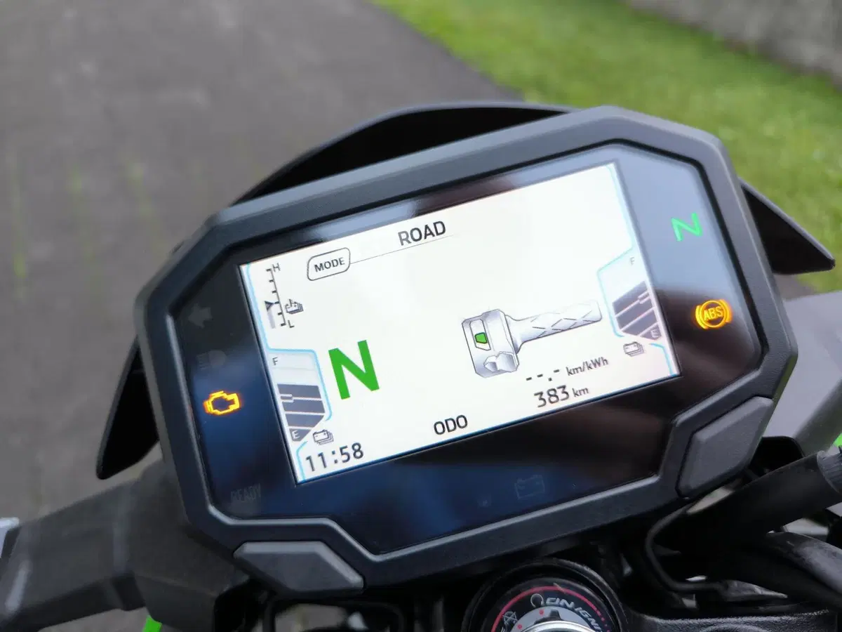 Kawasaki Z e-1 (2024 - 26) (5)