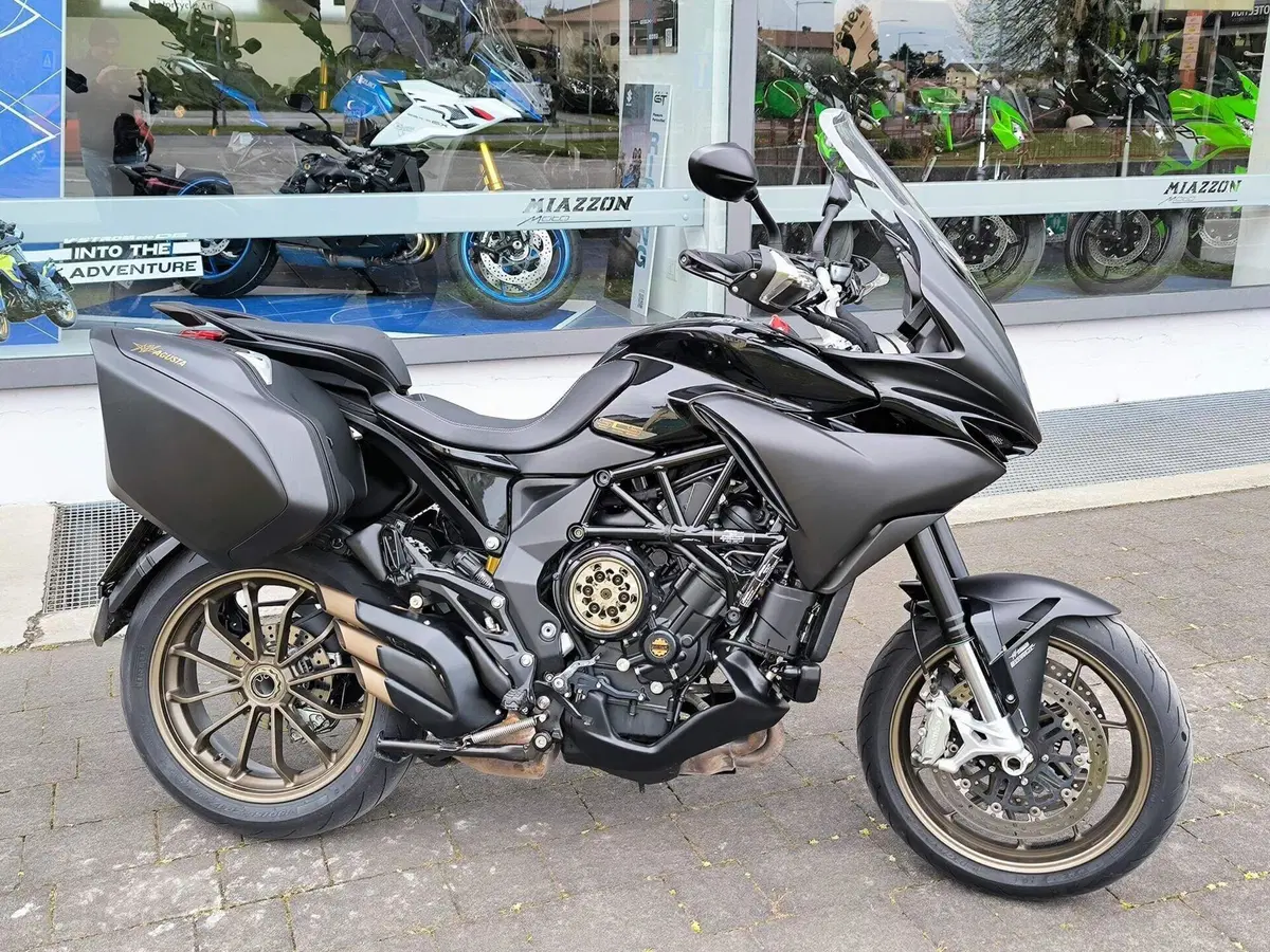 MV Agusta Turismo Veloce 800 Lusso SCS (2021 - 26)