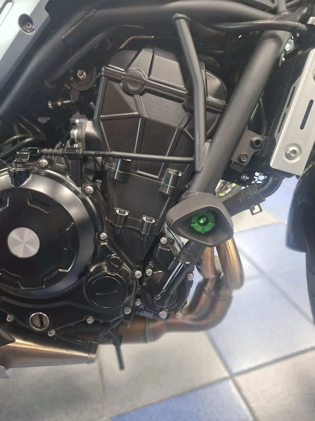 Kawasaki Z 650 RS (2022 - 24) (4)