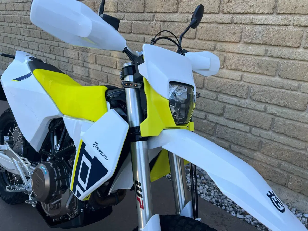 Husqvarna 701 Enduro (2026) (3)