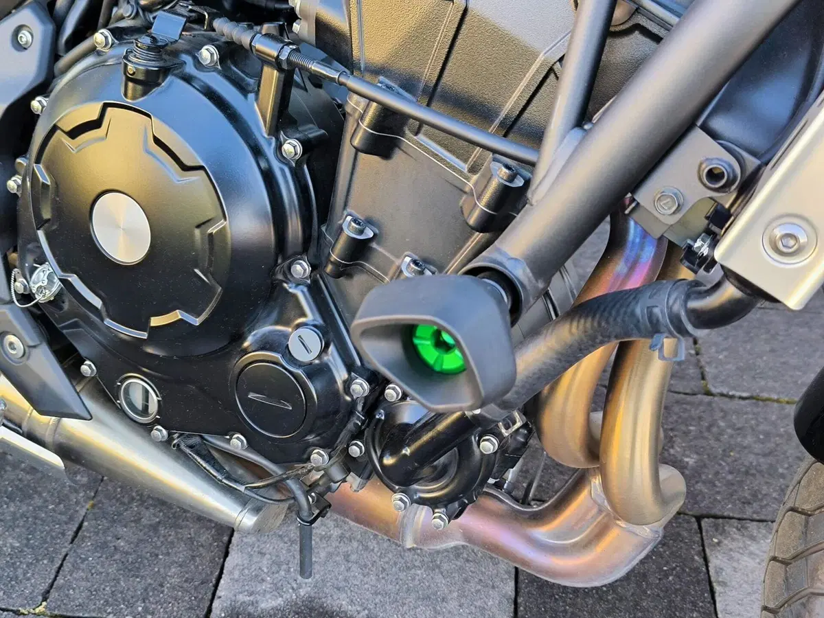 Kawasaki Z 650 RS (2022 - 24) (16)