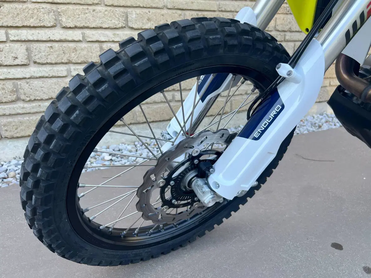 Husqvarna 701 Enduro (2026) (9)