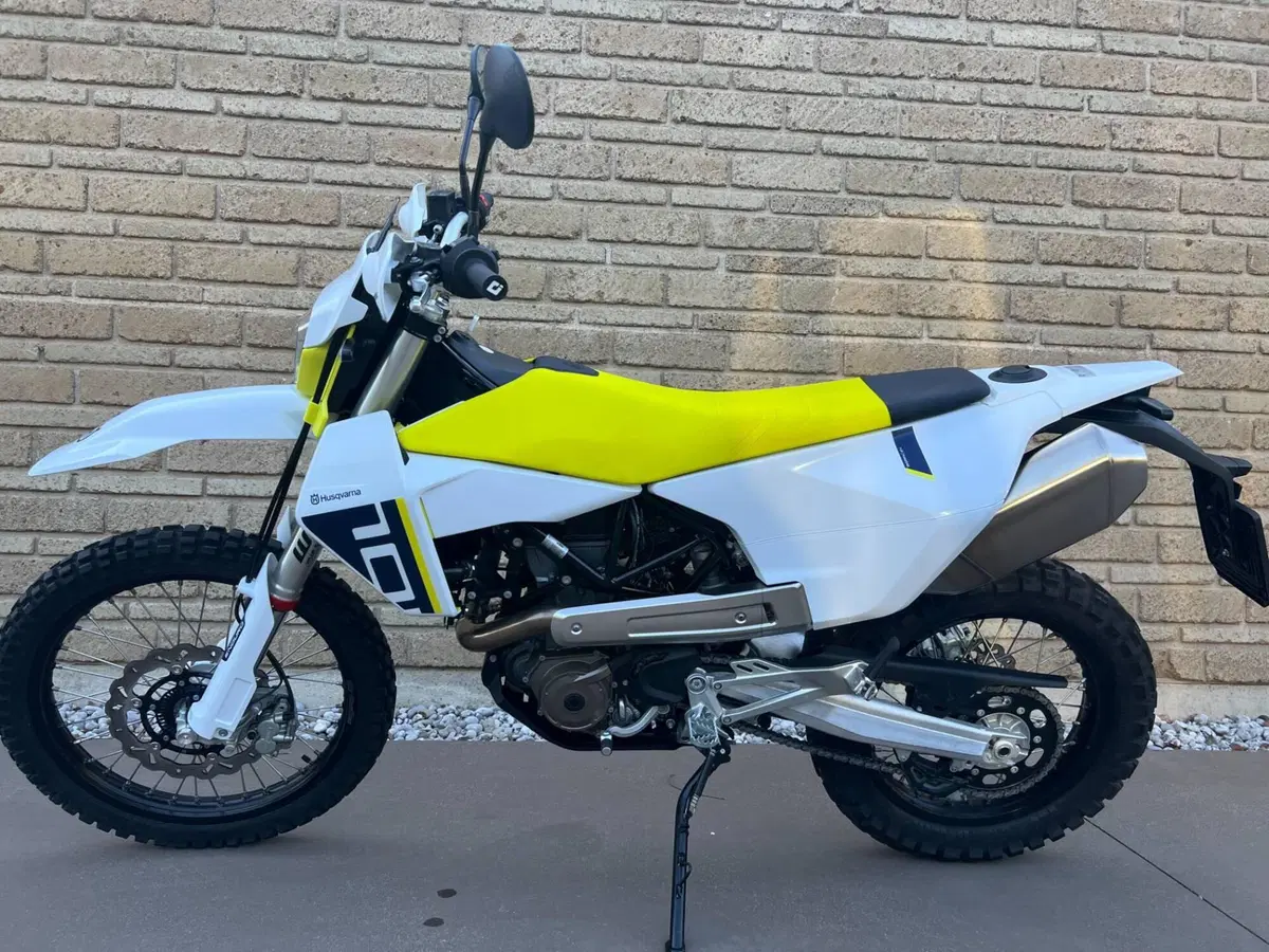 Husqvarna 701 Enduro (2026) (11)