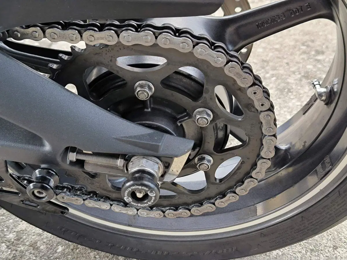 Triumph Street Triple R (2009 - 12) (5)