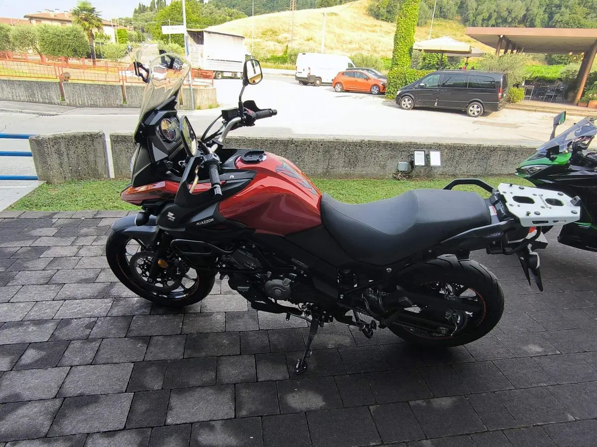 Suzuki V-Strom 650 (2021 - 25) (10)