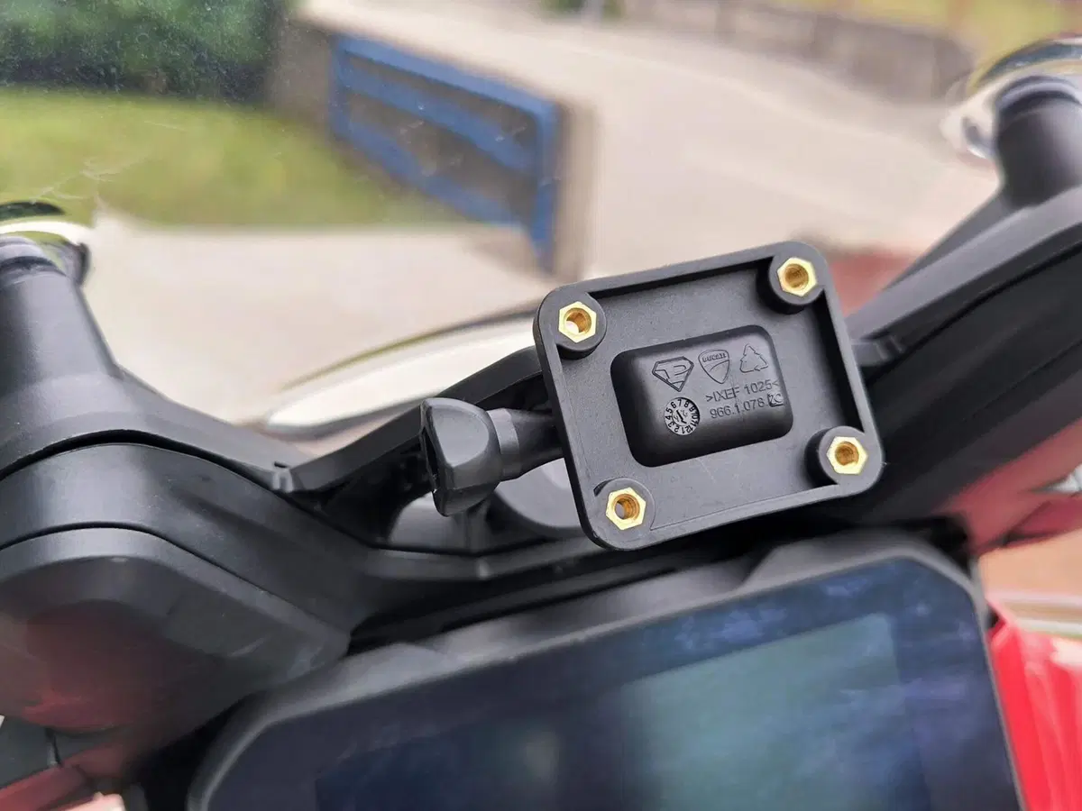 Ducati Multistrada V4 S (2021 - 24) (5)