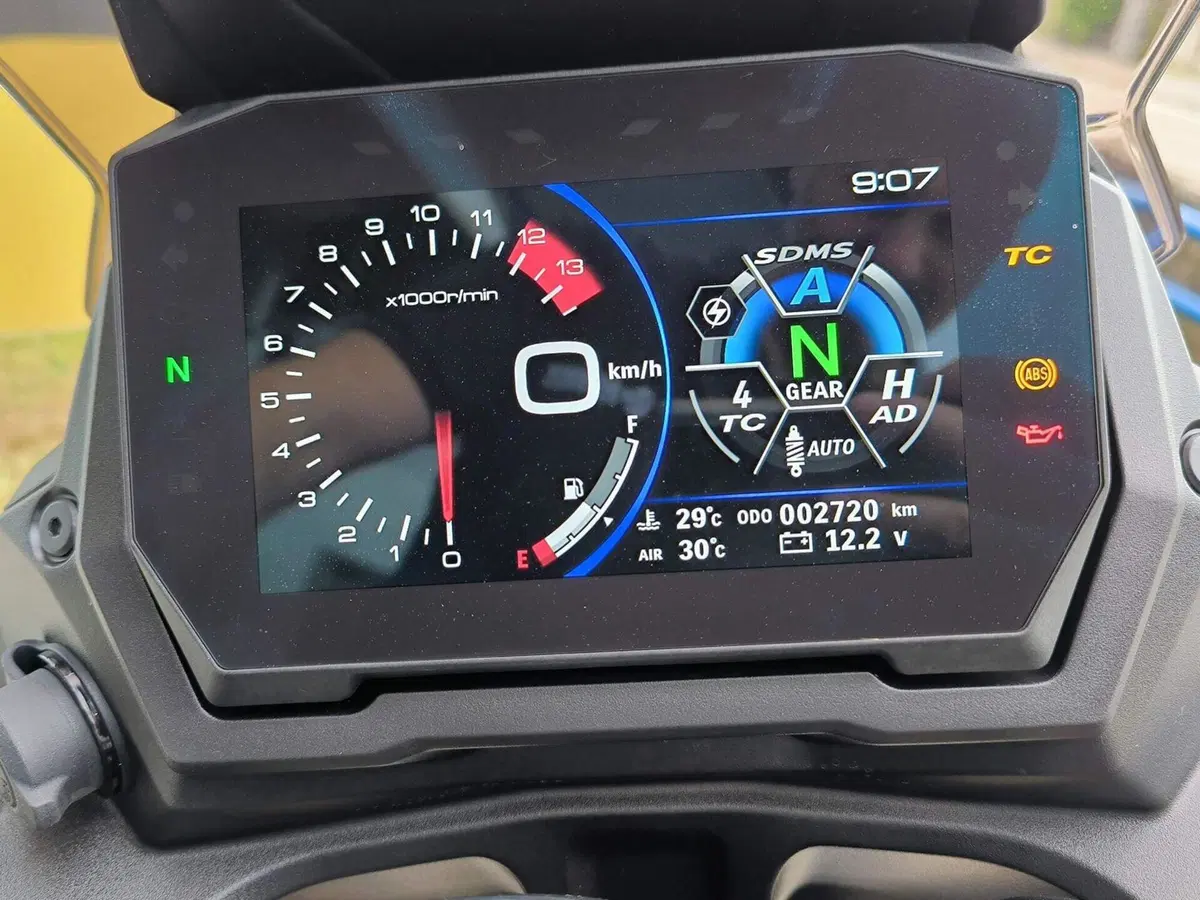 Suzuki GSX-S1000GX (2024 - 26) (12)