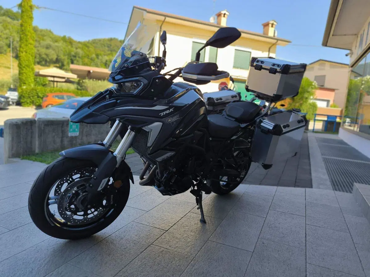 Benelli TRK 702 (2023 - 25) (2)
