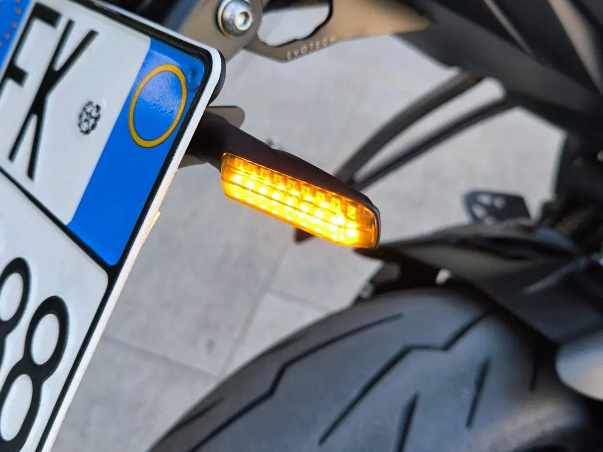 Kawasaki Ninja 636 ZX-6R (2024 - 26) (2)