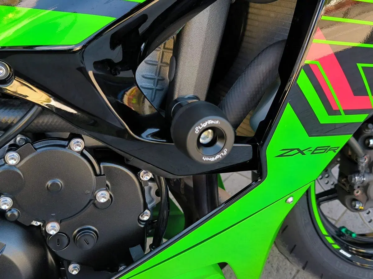 Kawasaki Ninja 636 ZX-6R (2024 - 26) (6)