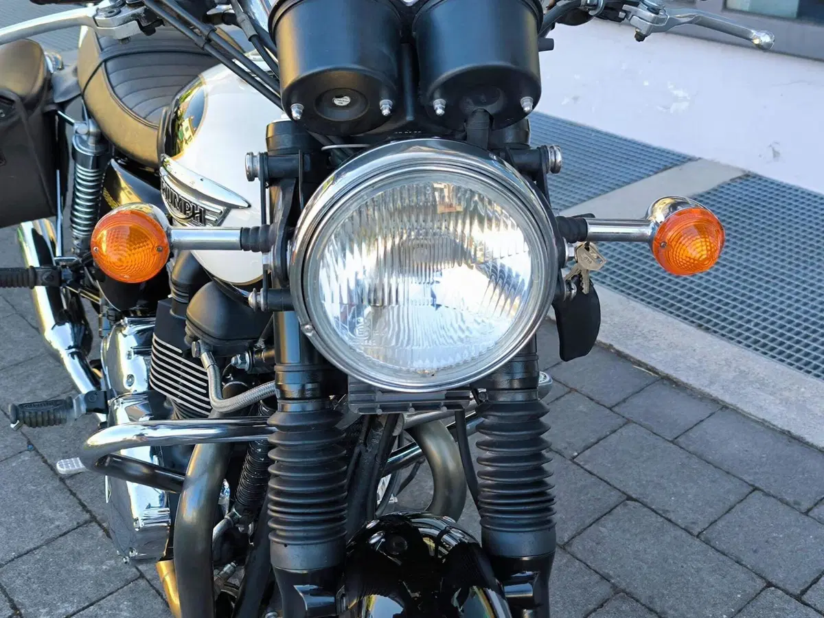Triumph Bonneville (2007 - 16) (5)