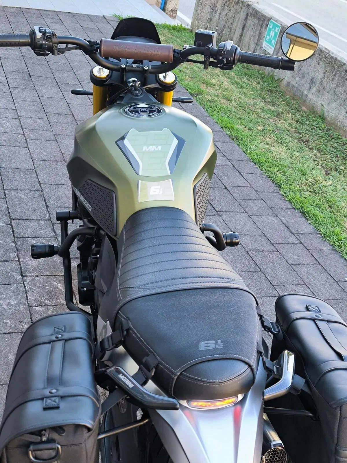 Moto Morini SEIEMMEZZO SCR (2022 - 26) (3)