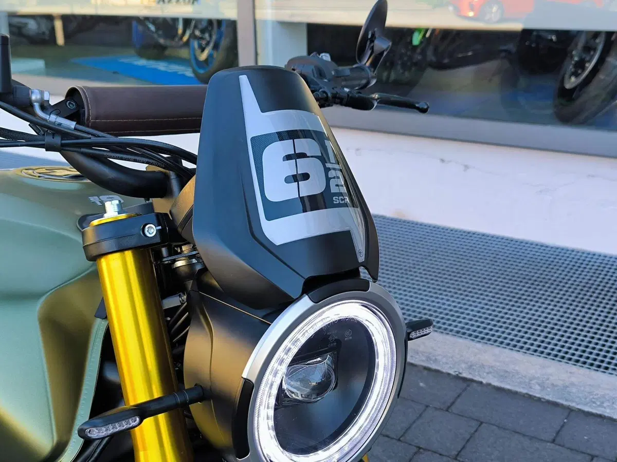 Moto Morini SEIEMMEZZO SCR (2022 - 26) (5)