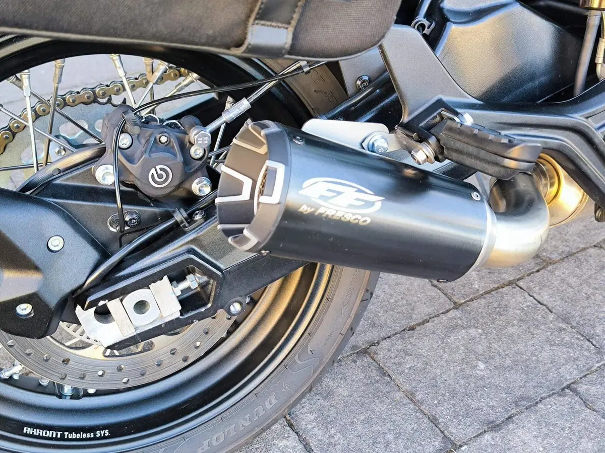 Moto Morini SEIEMMEZZO SCR (2022 - 26) (12)